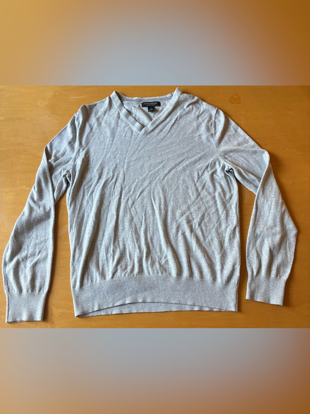 Banana Republic Luxury Blend Gray V-Neck Sweater Men’s Large Silk Cashmere